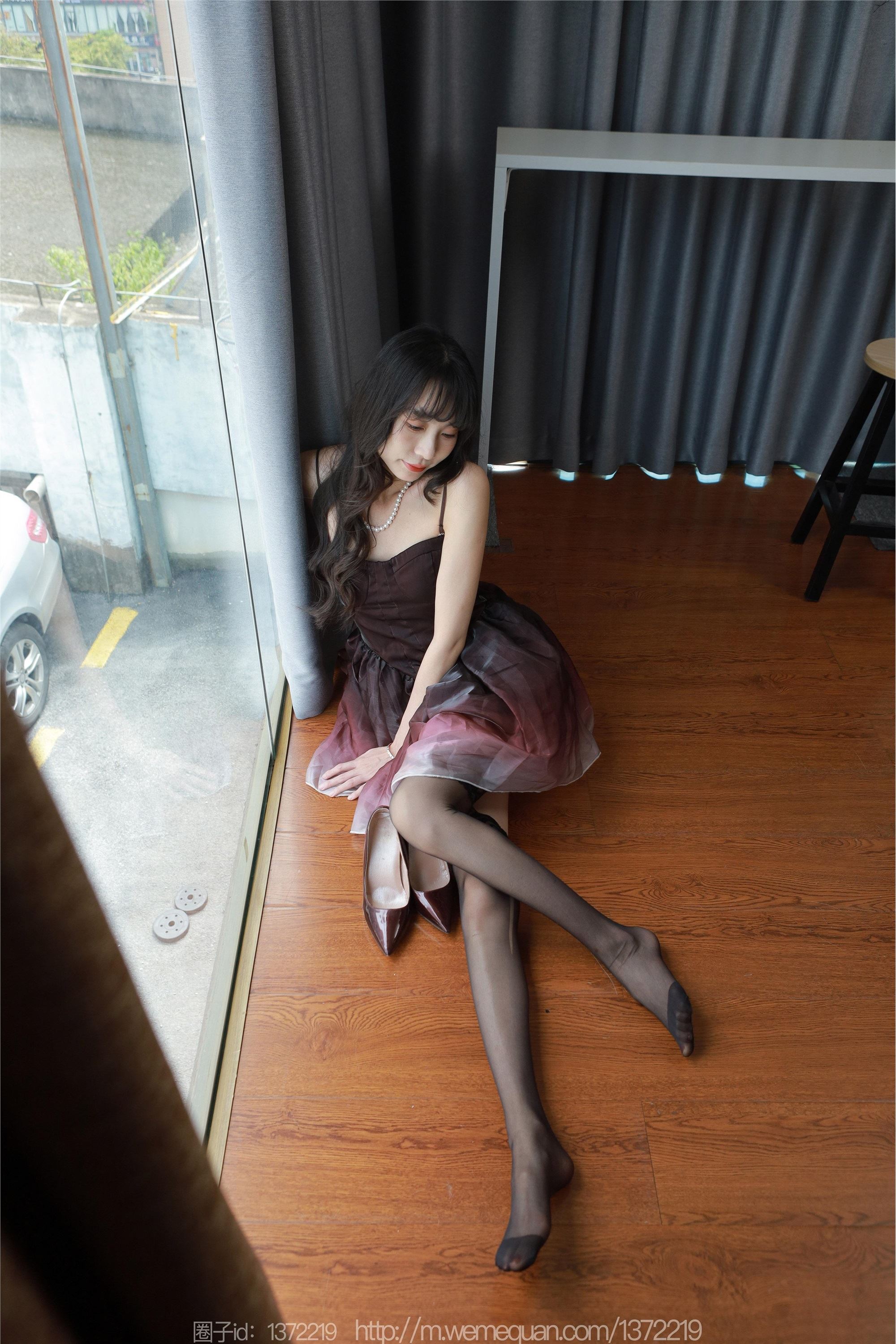 IESS异思趣向  2023.04.30 丝享家 1437 团团 《黑色吊带袜》